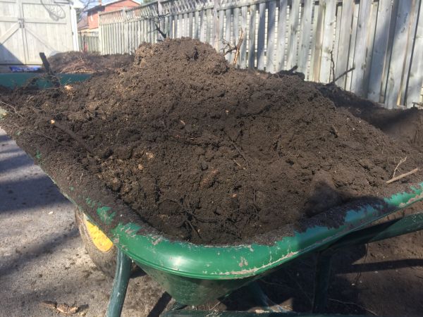 Residential Dirt Delivery in Elk Grove