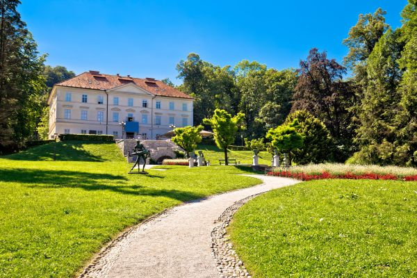 Park Landscape Maintenance in Elk Grove