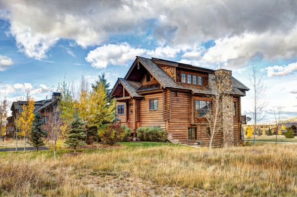 Cabin Landscaping in Elk Grove